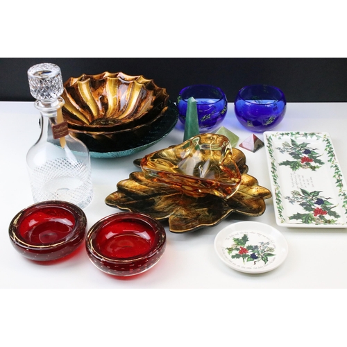 76 - Pair of Caithness 'Starry Night' bowls, together with two red bubble glass dishes, Murano style blow... 