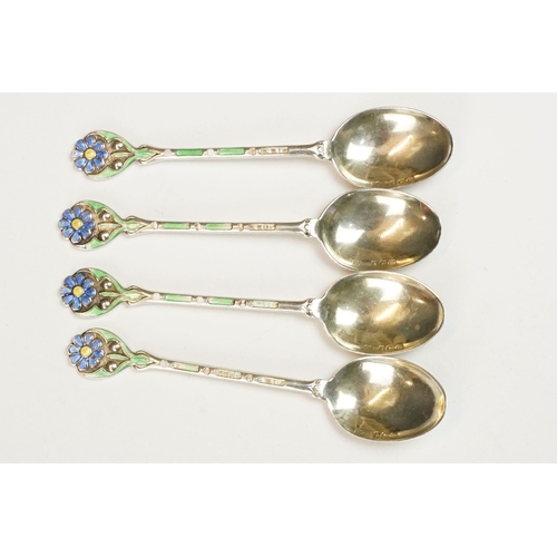 215 - A pair of fully hallmarked sterling silver bonbon dishes with pierced decoration together with a col... 