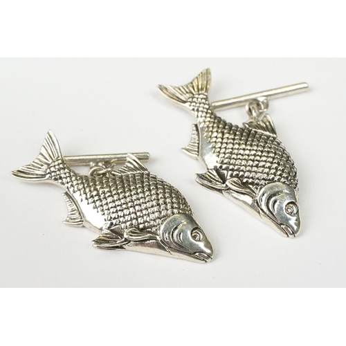 239 - Pair of silver fish cufflinks