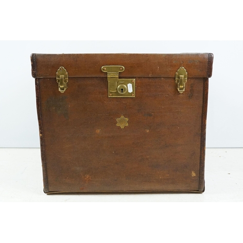 334 - 20th century Army and Navy O.S.L Makers travel case with leather handle with White Star Line travel ... 