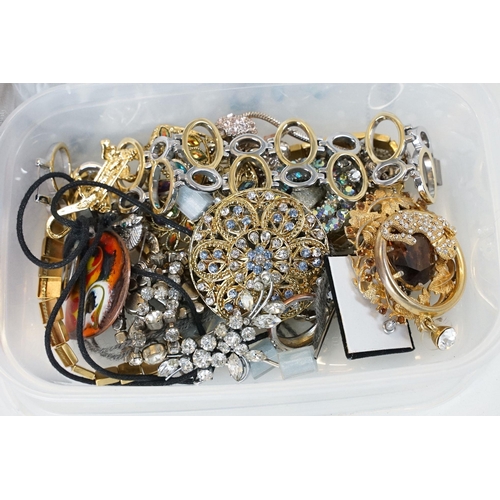 273 - Collection of costume jewellery including silver