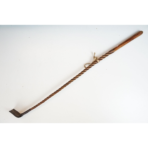 278 - A collection of eleven vintage riding crops to include leather, bamboo and wooden examples with vari... 