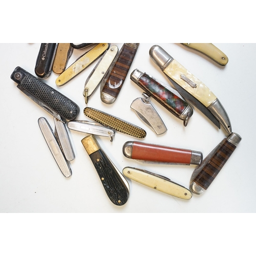 291 - A collection of approx twenty five vintage and contemporary pocket knives / pen knives.