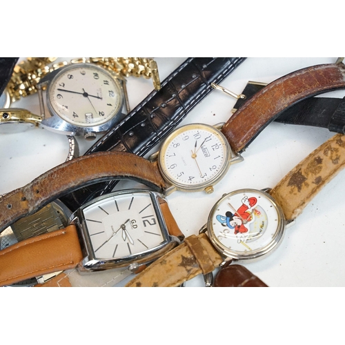 312 - Collection of watches