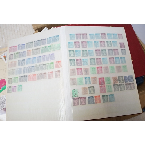 365 - Collection of Great British, commonwealth and world stamps dating from the 19th Century onwards to i... 