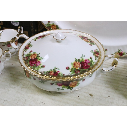 101 - Large collection of Royal Albert 'Old Country Roses' table ware to include twelve bowls, twelve soup... 