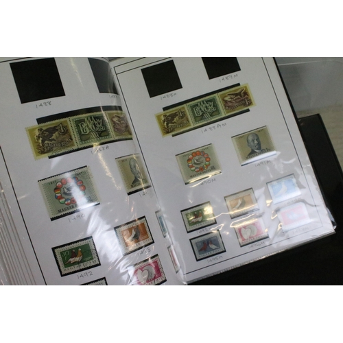 352 - A large collection of well presented and mounted Hungarian stamps, dating from the 1950's and 1960's... 