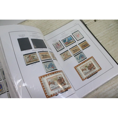 352A - A large collection of well presented and mounted Hungarian stamps, dating from the 1960's through to... 