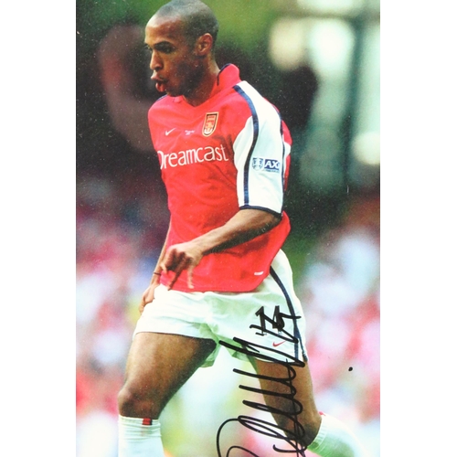 354 - Football Autograph - The Arsenal - Framed & glazed Thierry Henry signed picture with COA to verso