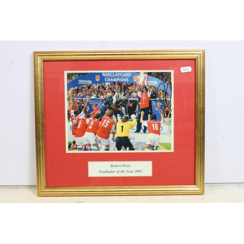 360 - Football Autograph - The Arsenal - Framed & glazed Robert Pires signed picture with red mount