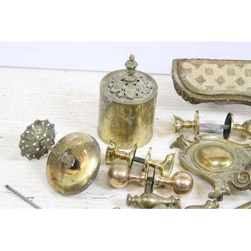 411 - Selection of brass items to include door knobs, scrolled furniture pediments, Salter hanging weighin... 