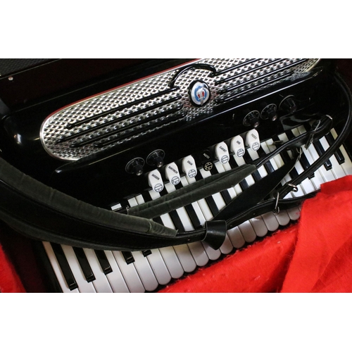 446 - Giulietti Bassetti accordion in box