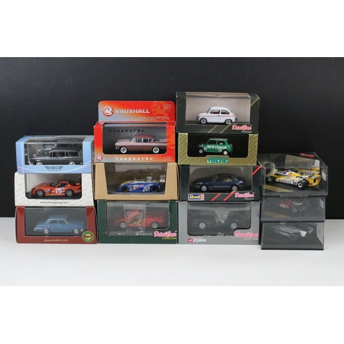 1084 - 24 Boxed / cased diecast models to include DetailCars, Quartzo, Starter, Bizarre, Vanguards, LA Mini... 