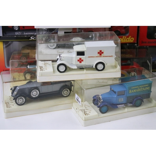 1086 - 28 Boxed / cased Solido 1/43 diecast models to include 21 x Age d'or examples, plus a boxed No Rev 1... 