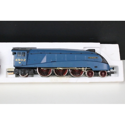 24 - Six boxed Hornby OO gauge locomotives to include R372 LNER Class A4 Loco Seagull, R830 GWR 4-6-0 Loc... 