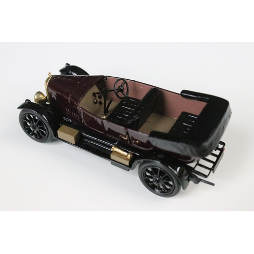 1082 - Five boxed 1/43 diecast models to include 2 x Western Models featuring WMS 107 1950 Desoto 8-Passeng... 