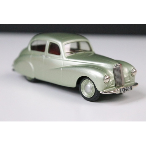 1082 - Five boxed 1/43 diecast models to include 2 x Western Models featuring WMS 107 1950 Desoto 8-Passeng... 