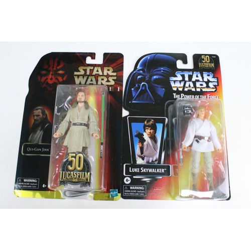 1447 - Star Wars - 16 Hasbro Black Anniversary figures to include 6 x Episode I, 4 x Power of the Force, an... 