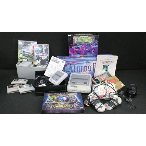 1591 - Retro Gaming - Super Nintendo Entertainment System (SNES) console with 2 x original controllers, 3 x... 