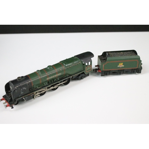 164 - Three Hornby Dublo locomotives to include boxed 3232 Co Co Diesel Electric Locomotive, Duchess of Mo... 