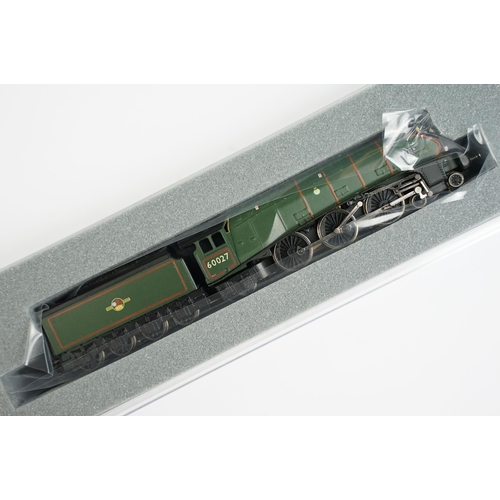 1 - Three cased / boxed Graham Farish N gauge locomotives to include 372026 Castle Class 4080 Powderham ... 