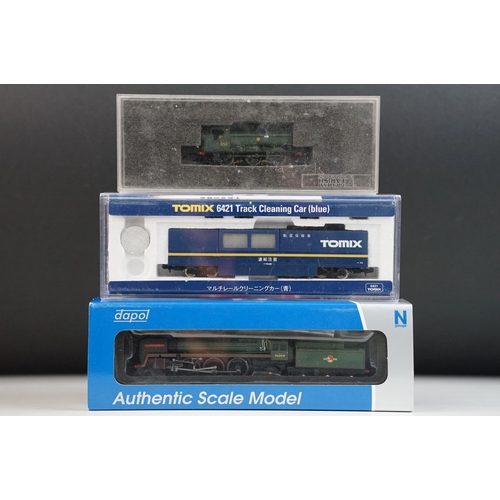 10 - Three cased / boxed N gauge locomotives to include Dapol 2S-017-002 Britannia l/crest Alfred the Gre... 