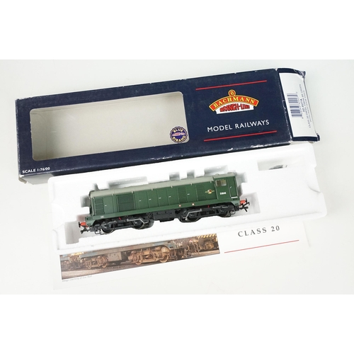 100 - Seven boxed Bachmann OO gauge locomotives to include 32-850 9F 2-10-0 Standard 92220 Evening Star BR... 