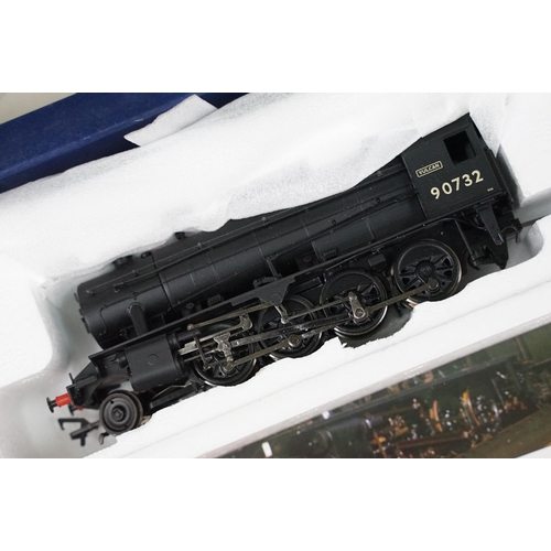 100 - Seven boxed Bachmann OO gauge locomotives to include 32-850 9F 2-10-0 Standard 92220 Evening Star BR... 