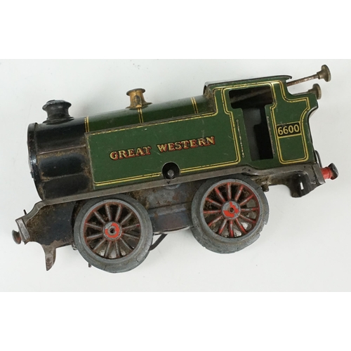 103 - Hornby O gauge clockwork 0-4-0 6600 Great Western Railway GWR Tank Locomotive in green, together wit... 