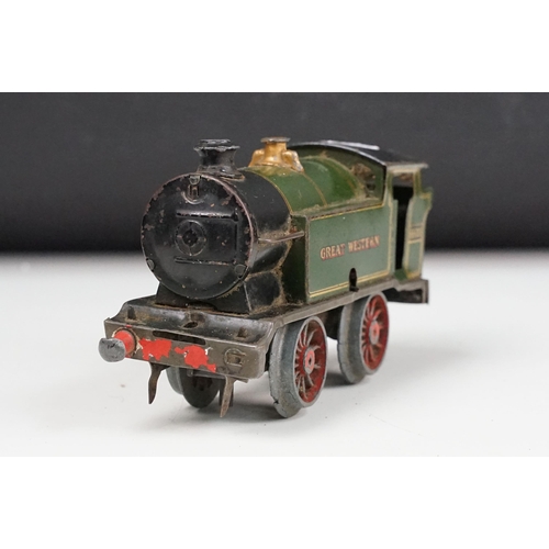 103 - Hornby O gauge clockwork 0-4-0 6600 Great Western Railway GWR Tank Locomotive in green, together wit... 