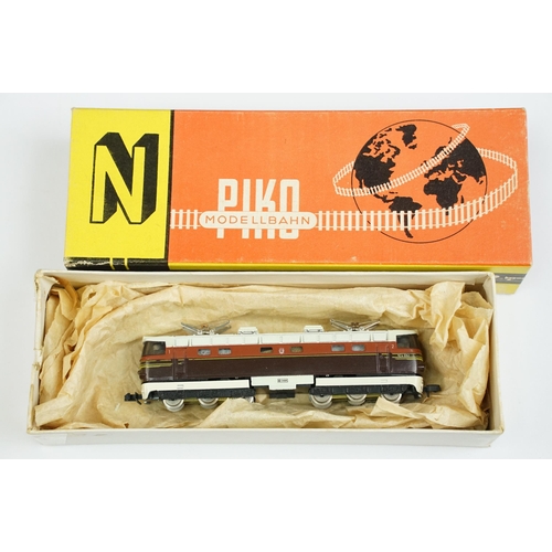 11 - Five boxed N gauge locomotives to include Union Mills Models Midland Railway Class 2P 4-4-0 loco BR ... 