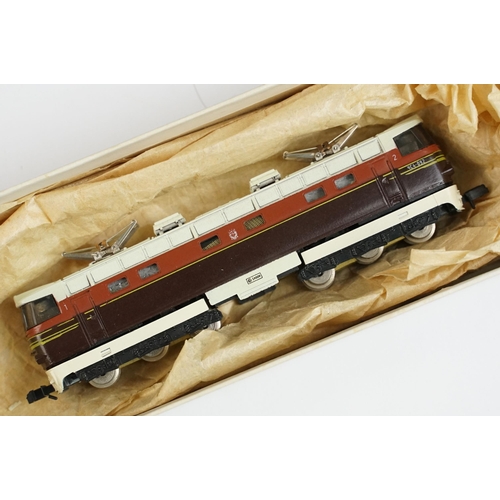 11 - Five boxed N gauge locomotives to include Union Mills Models Midland Railway Class 2P 4-4-0 loco BR ... 