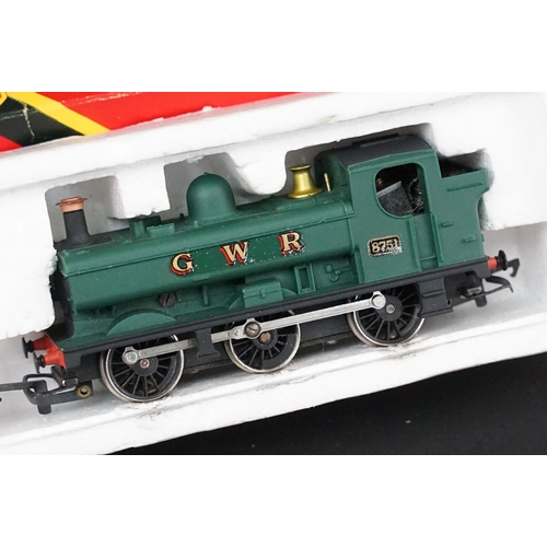 112 - Collection of OO gauge model railway to include boxed Hornby R761 GWR Kneller Hall Locomotive, 15 x ... 