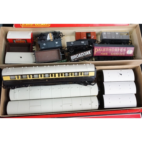 112 - Collection of OO gauge model railway to include boxed Hornby R761 GWR Kneller Hall Locomotive, 15 x ... 