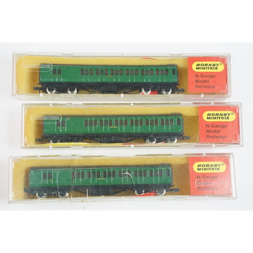 12 - 38 Boxed / cased N gauge items of rolling stock to include 32 x Graham Farish, 4 x Hornby Minitrix, ... 