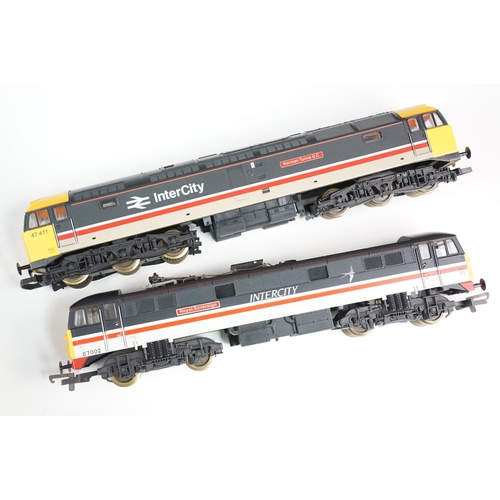 123 - Eight OO / HO gauge locomotives to include Lima Norman Tunna GC, Bachmann E3058, Lima The Queens Own... 