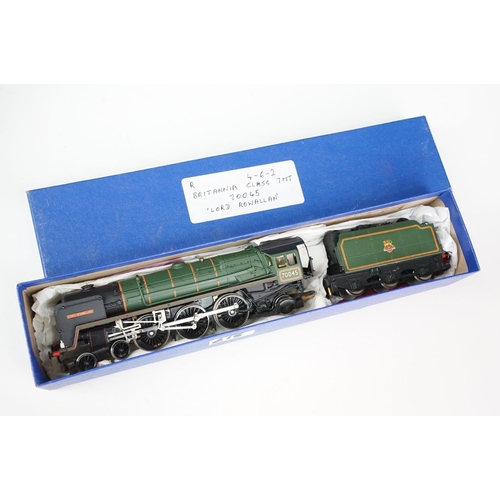 123 - Eight OO / HO gauge locomotives to include Lima Norman Tunna GC, Bachmann E3058, Lima The Queens Own... 