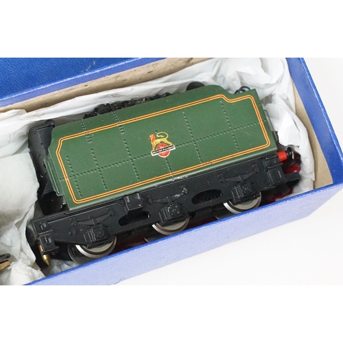 123 - Eight OO / HO gauge locomotives to include Lima Norman Tunna GC, Bachmann E3058, Lima The Queens Own... 