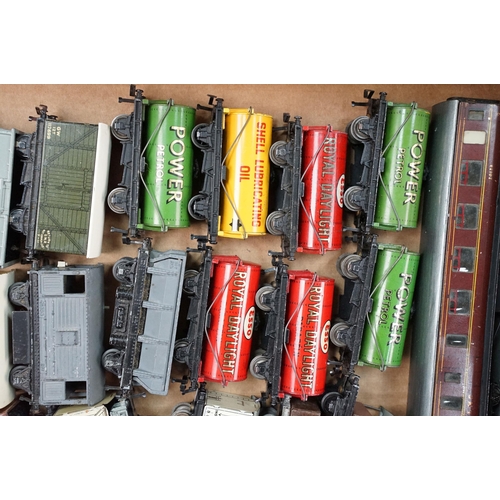 125 - 15 Boxed Hornby Dublo items of rolling stock to include 4620 Breakdown Crane etc plus around 50 x un... 