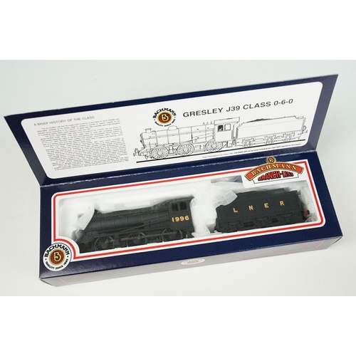 136 - Four boxed Bachmann OO gauge locomotives to include 31-078 Class 46 Peak Diesel D181 Blue, 31-553 V2... 