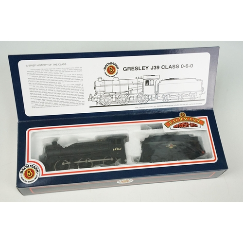 137 - Four boxed Bachmann OO gauge locomotives to include 31825 2-6-0 43XX green, 31-852 J39 64967 BR late... 