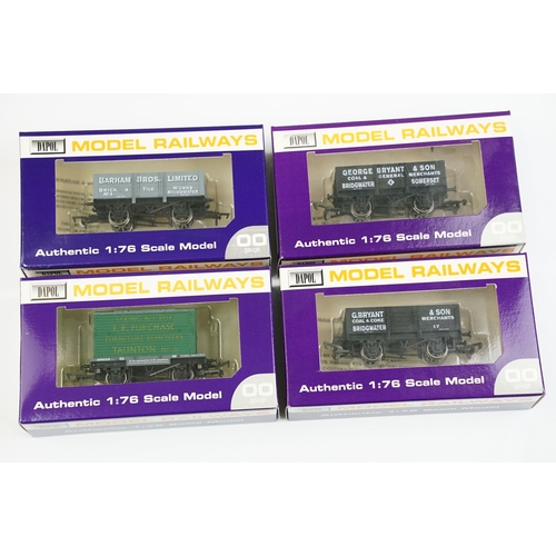 14 - 40 boxed Dapol OO gauge items of rolling stock, all ex