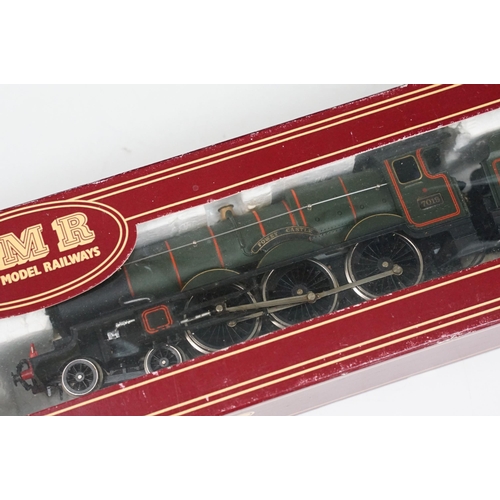 141 - Five boxed OO gauge locomotives to include 3 x Airfix (54124-2 Castle Class GWR, 54101-9 Diesel AIA-... 