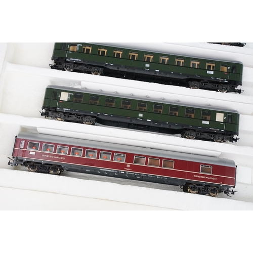 152 - Two boxed Liliput HO gauge locomotive & rolling stock sets to include 12640 DB and 2-6-0 91 1008 in ... 