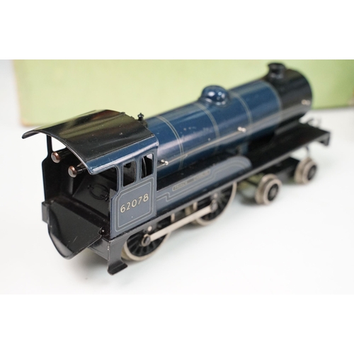 159 - Boxed Bassett Lowke O gauge Prince Charles blue 4-4-0 62078 locomotive with tender plus 2 x boxed Ba... 