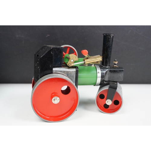 180 - Steam Engine - Boxed Mamod SR1A Steam Roller Reversing Steam Engine, in green body with red wheels, ... 