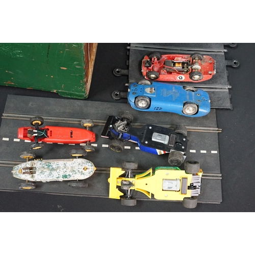 185 - Collection of Scalextric featuring 6 x slot cars, 2 x controllers & a quantity of track contained wi... 