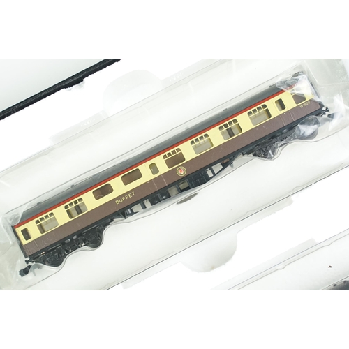 19 - Boxed Graham Farish N gauge 370150 Bristolian set with Castle locomotive, three coaches set and part... 