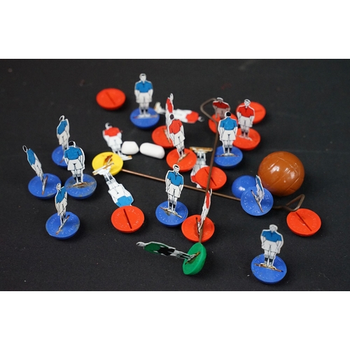 208 - Subbuteo - Boxed mid 1950s Subbuteo Table Soccer set, near complete, includes 2 x metal goals with n... 
