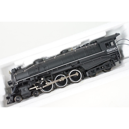 26 - Boxed Rivarossi HO gauge HR2098 Union Pacific 4-8-8-4 Big Boy locomotive and tender weathered plus a... 